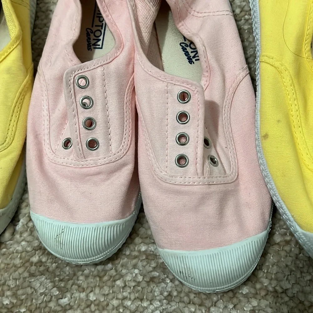 3 Pairs of used Hampton Canvas Shoes - Picture 3 of 4